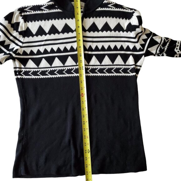 Neve Quarter Preppy Zipper Pullover Aztec Print Sweater - Picture 11 of 12